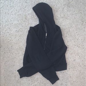 BRANDY MELVILLE CROPPED HOODIE